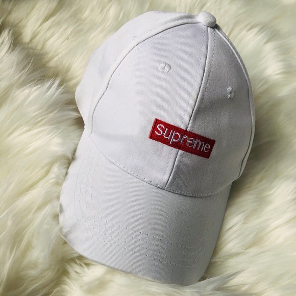 Supreme white hat - Picture 5 of 7